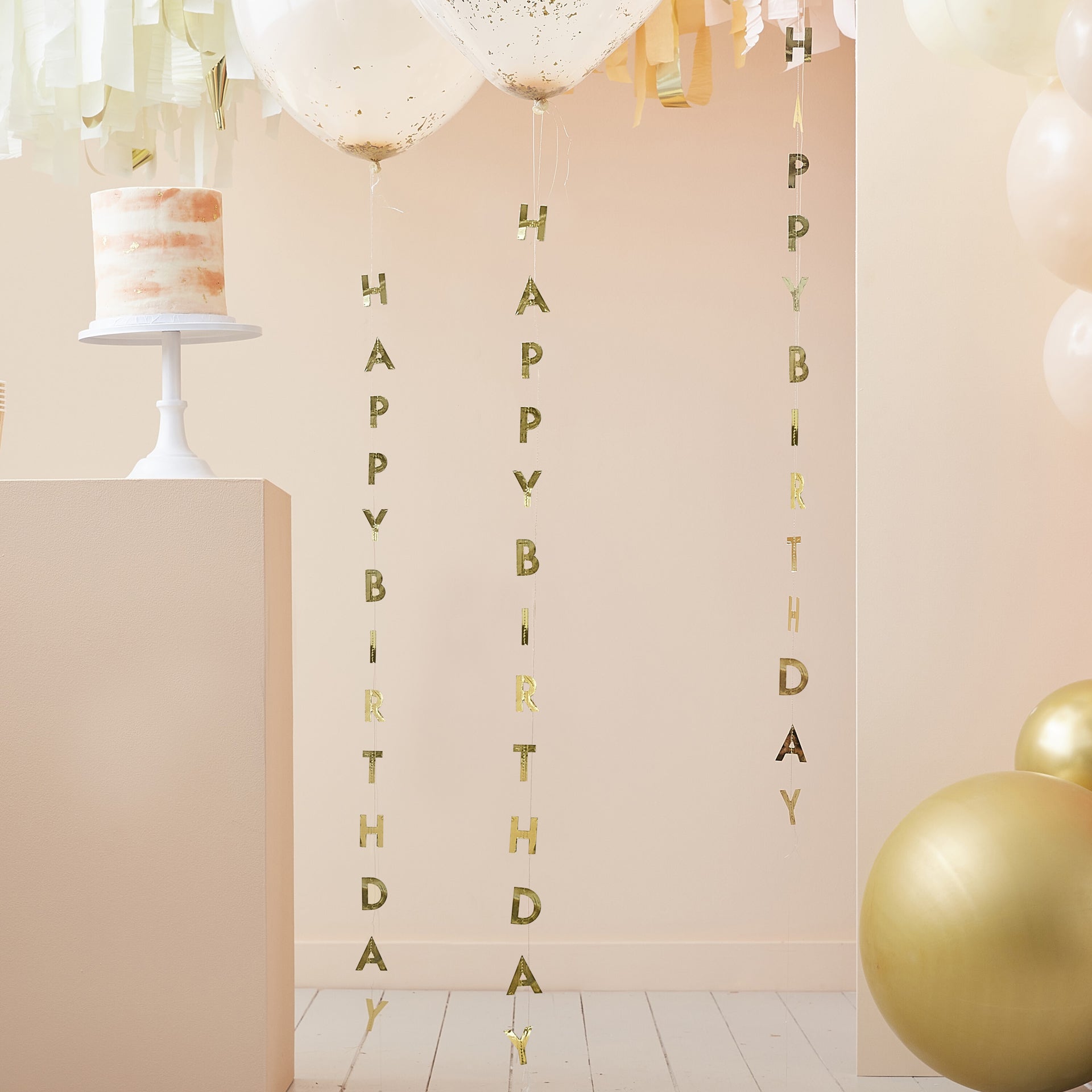 Ginger Ray® Viseč napis Happy Birthday Gold Tails Ginger Ray