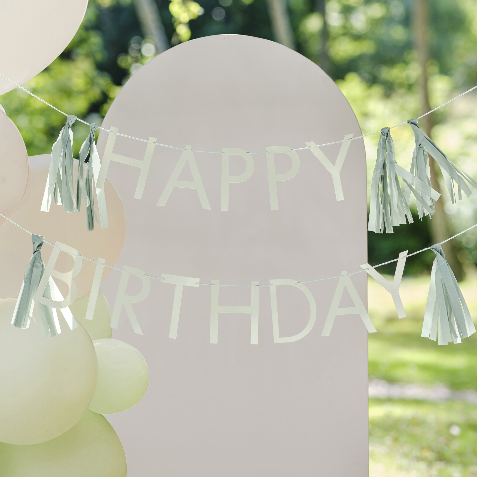 Ginger Ray® Viseča dekoracija Happy Birthday Sage Green Ginger Ray