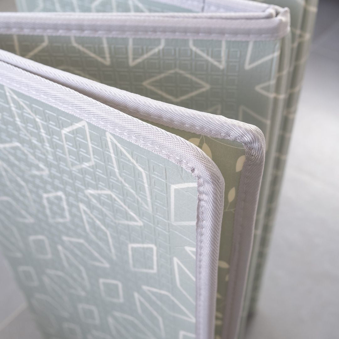 Evibell® Zložljiva igralna podloga 150x190 Leaves/Geometric Sage Green Evibell