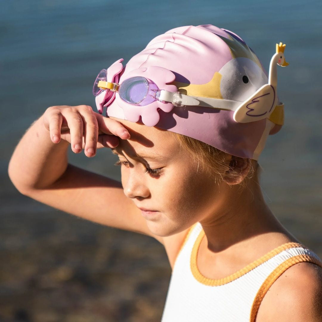 SunnyLife® Otroška plavalna kapa Princess Swan (3-9L) SunnyLife