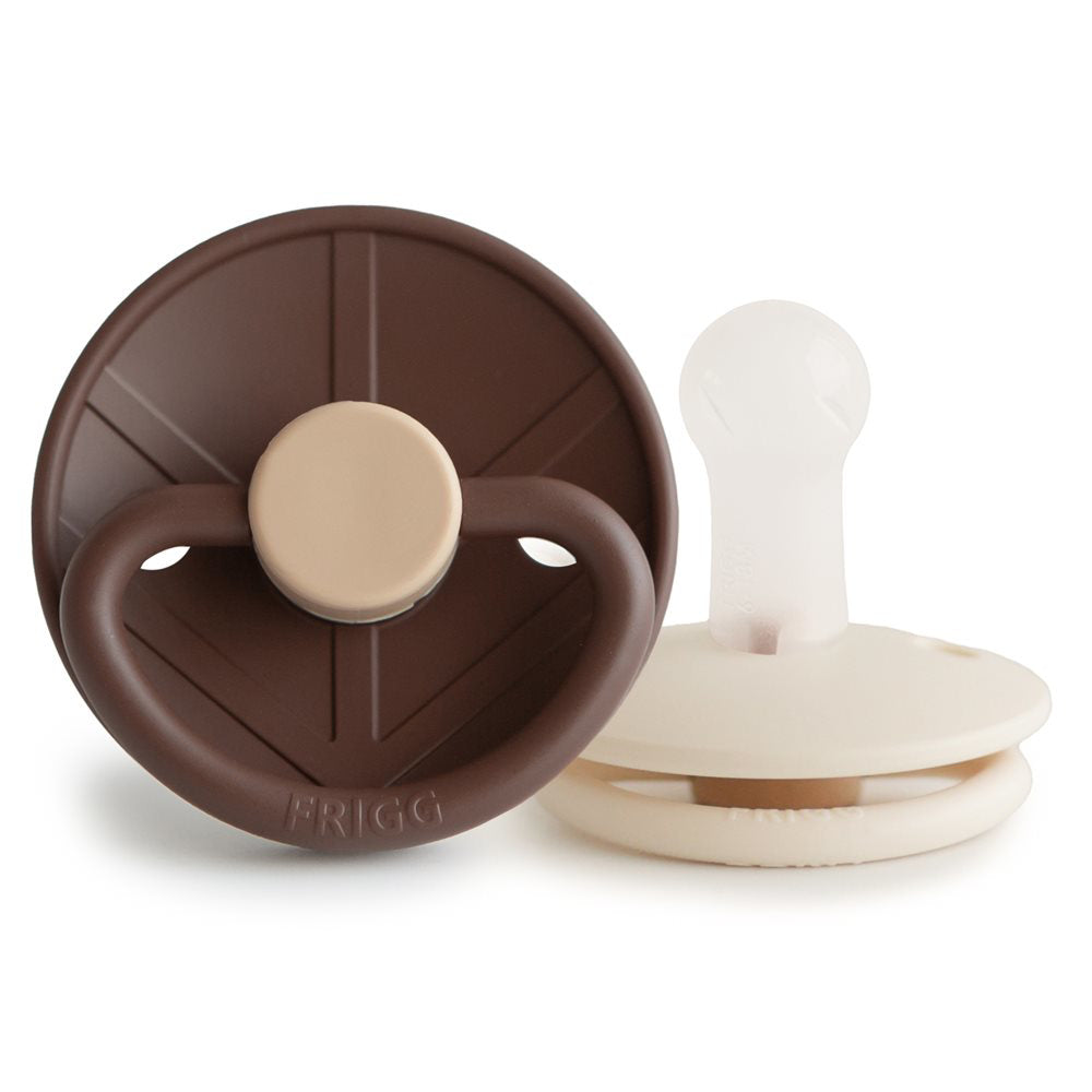 Frigg® Duda iz silikona Little Viking Cocoa/Cream 6-18 M FRIGG