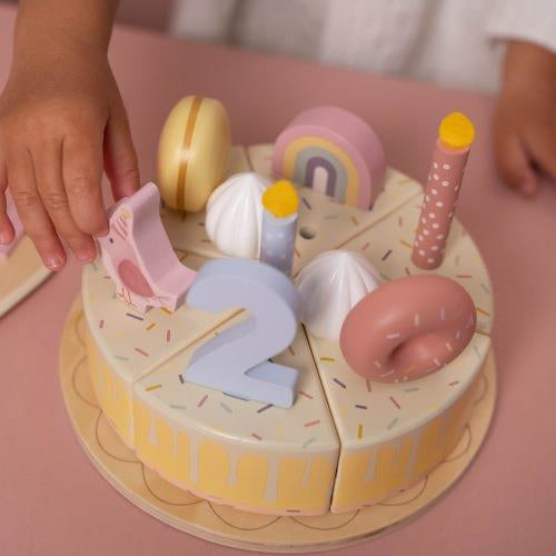 Little Dutch® Lesena rojstnodnevna torta Pink Little Dutch