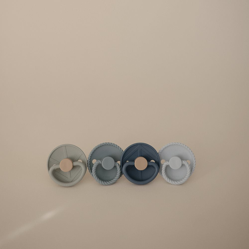 Frigg® Set 4 dudic iz silikona Skyline Serenity (0-6m) FRIGG