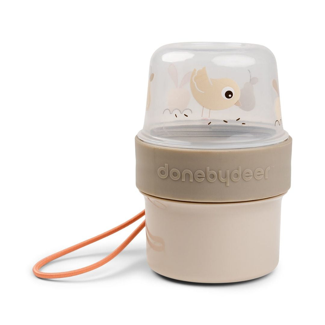 Done by Deer® To go posodica za prigrizke S Birdee Sand Done by Deer