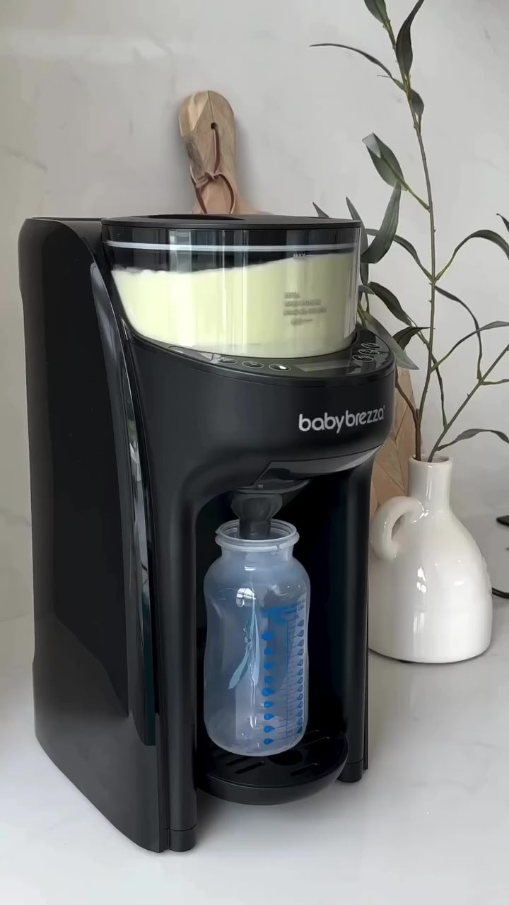 Učitaj video: Baby Brezza® Aparat za pripremu adaptiranog mljeka Pro Advanced Black