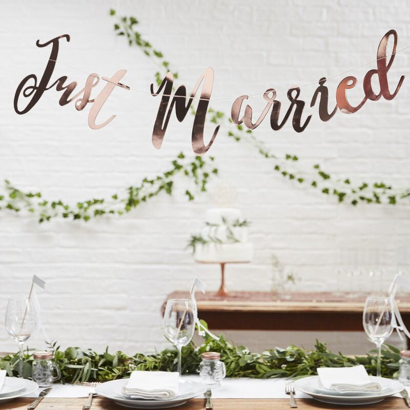 Ginger Ray® Viseči napis Rose Gold Just Married Ginger Ray