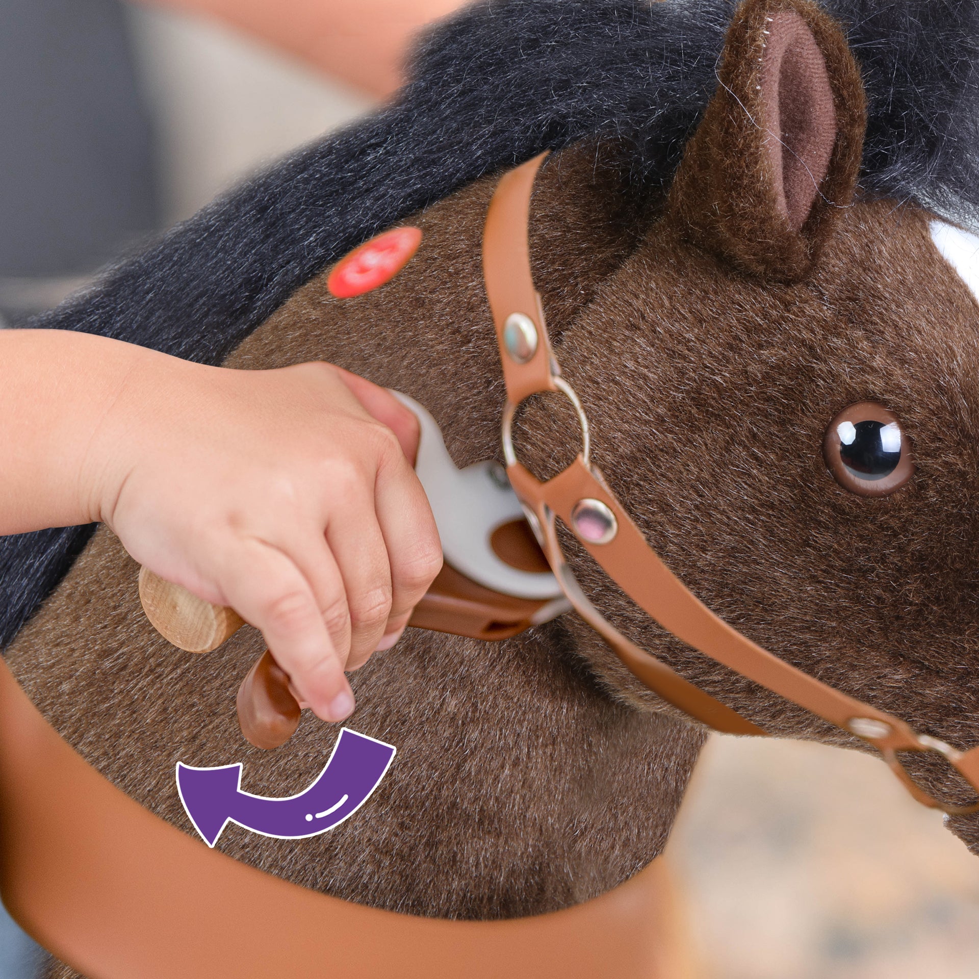 PonyCycle® Konjiček na kolesih - Chocolate Brown with White Hoof (7+L) PonyCycle