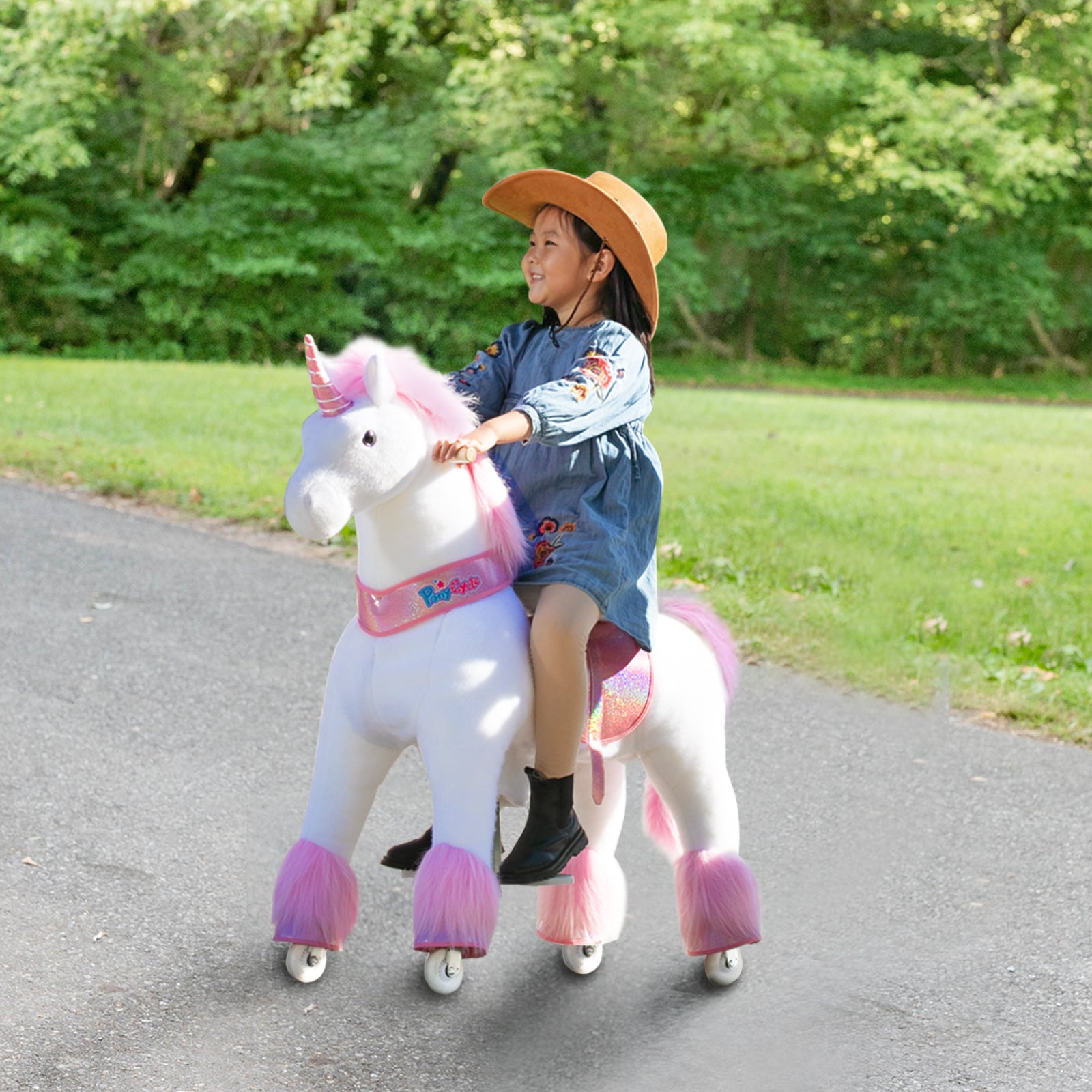 PonyCycle® Konjiček na kolesih - Pink Unicorn (7+L) PonyCycle