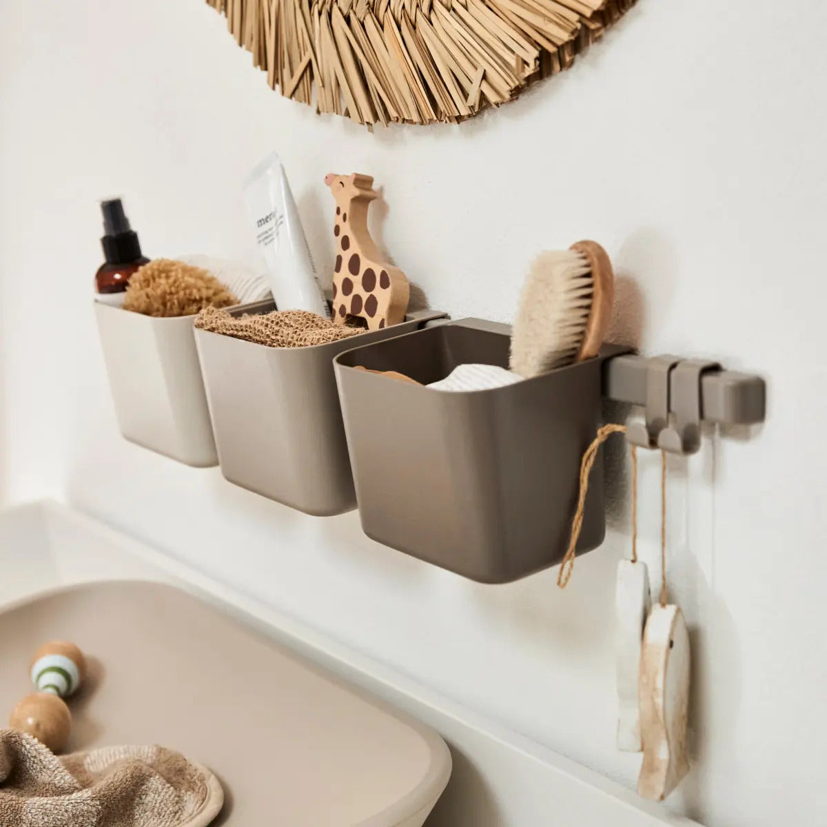 Leander® 3x organizatorji z daljšim in krajšim nosilcem Cappuccino Leander