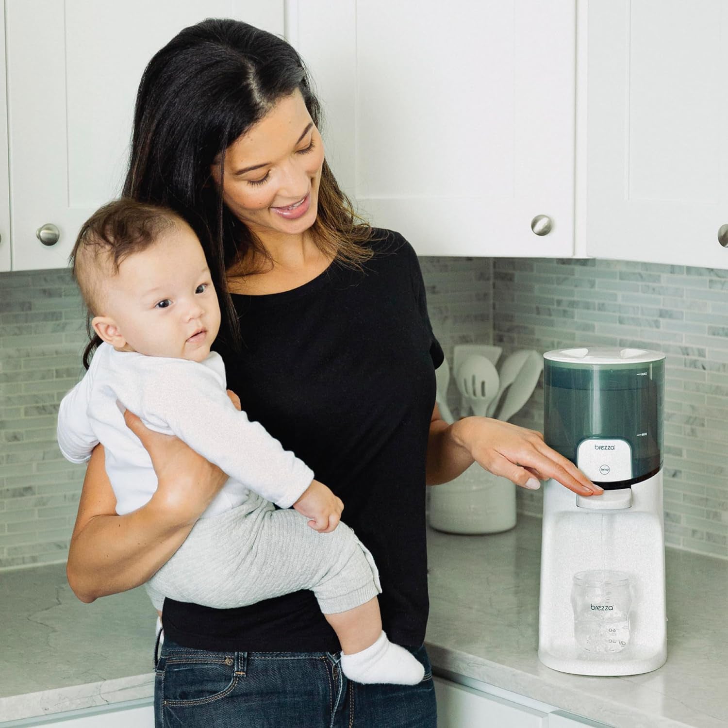 Baby Brezza® Aparat za pripravo adaptiranega mleka Instant Warmer Baby Brezza