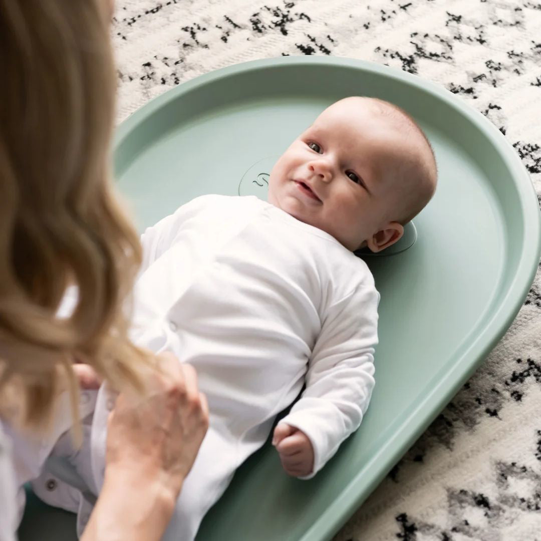 Shnuggle® Previjalna podloga Squishy Eucalyptus Shnuggle