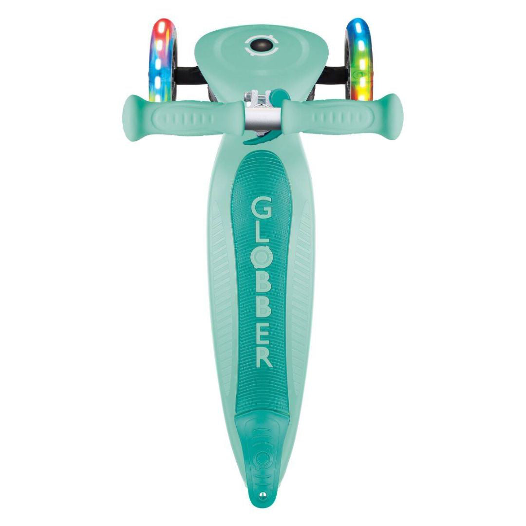Globber® Otroški skiro s svetlečimi kolesi Primo Mint Globber