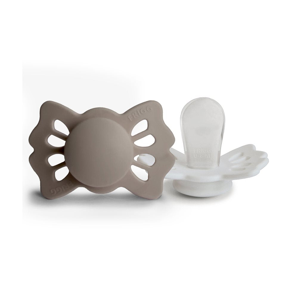 Frigg® Simetrična Duda iz silikona Lucky Portobello/Cream 0-6 M FRIGG