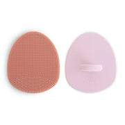 Mushie® Silikonska krtača za odstranjevanje lusk 2 kosa Rose/Soft Lilac Mushie