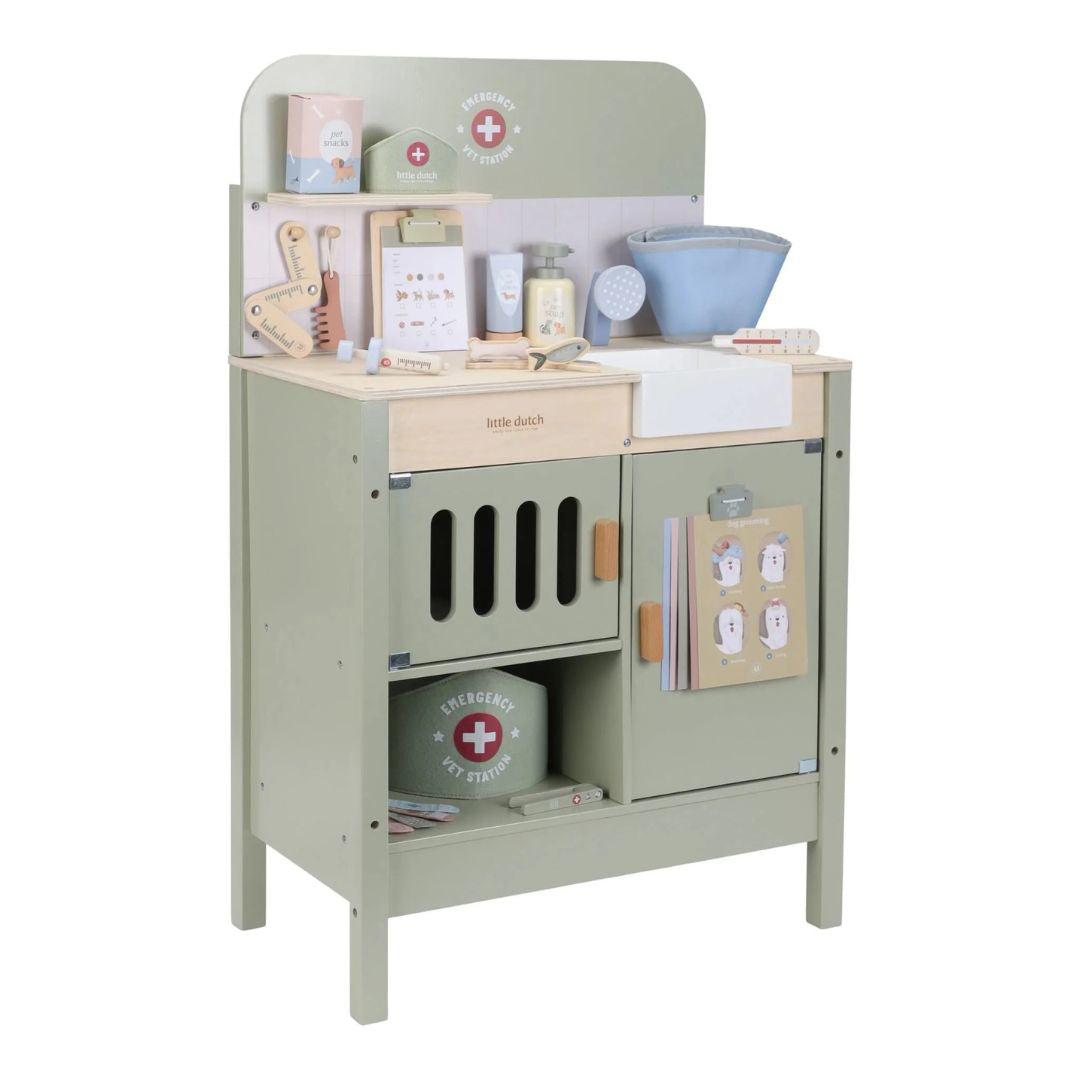 Little Dutch® Otroška lesena veterinarska ordinacija Little Dutch