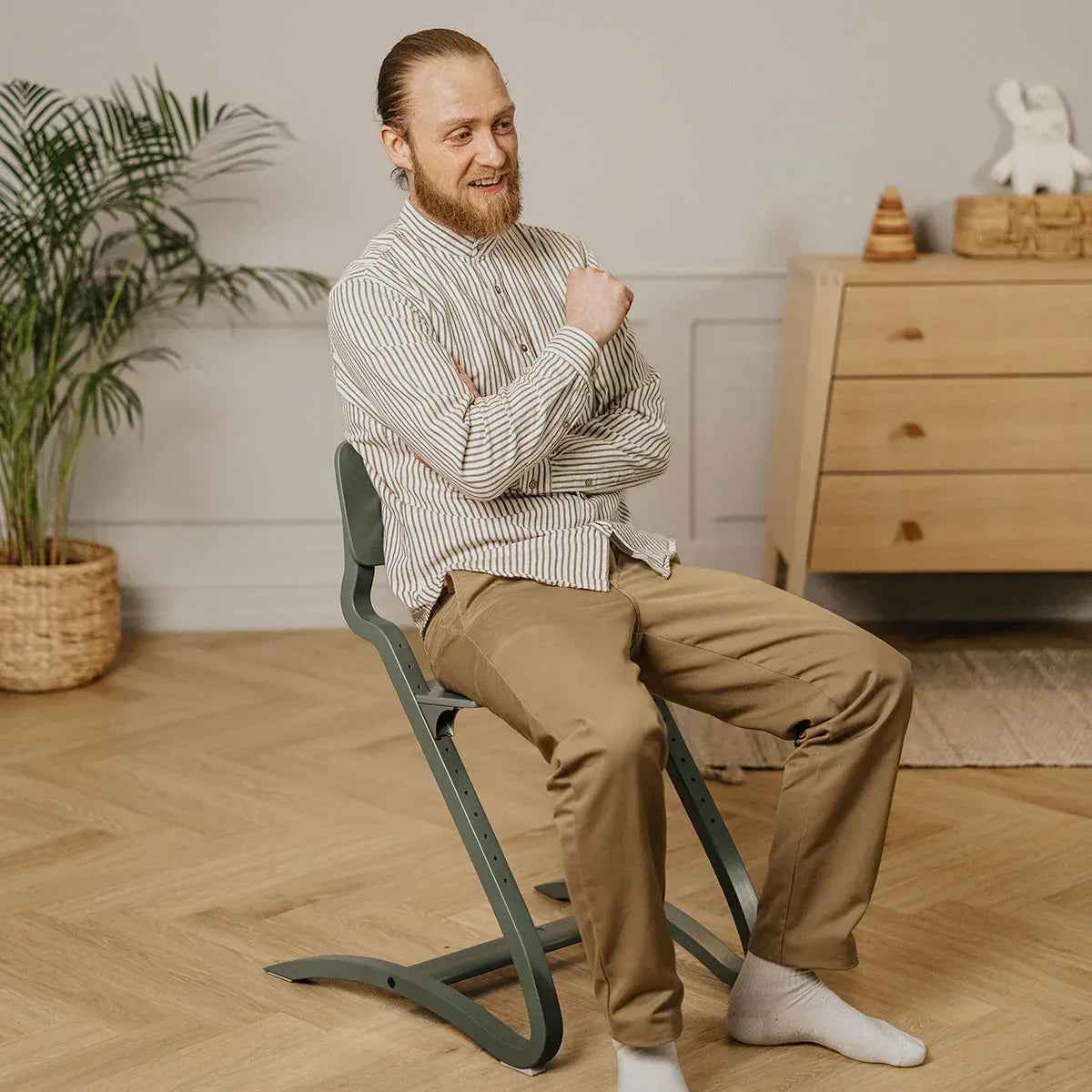 Leander® Otroški stol za hranjenje Louie™ Sage Green Leander