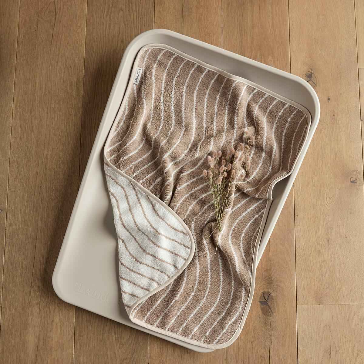Leander® Bombažna brisača Woodland Cappuccino 65x50 Leander