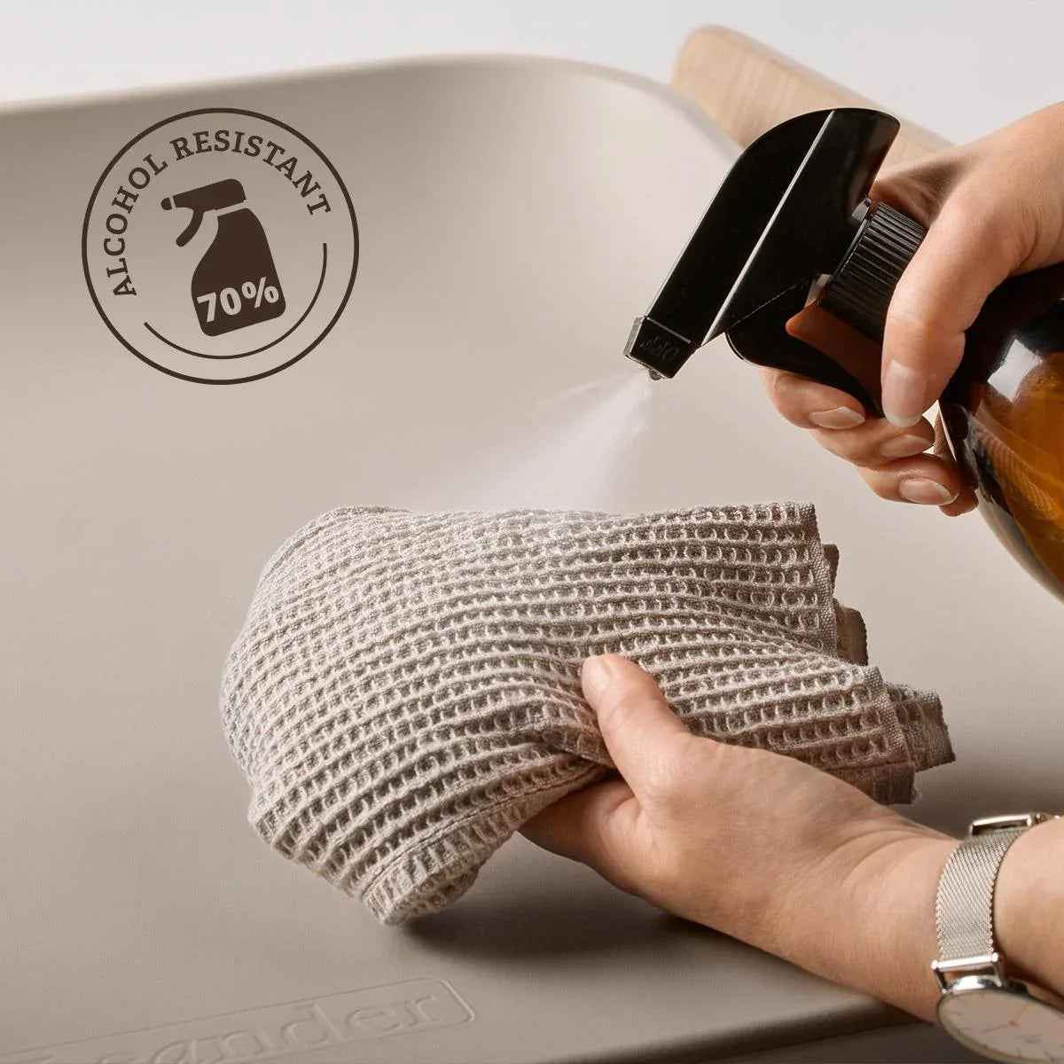 Leander® Previjalna podloga Matty™ Cappuccino Leander