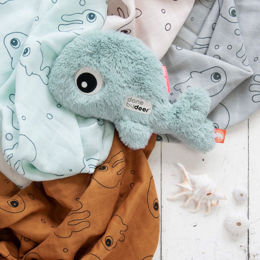 Done by Deer® Small Plush Friend Wally Blue – slika 3