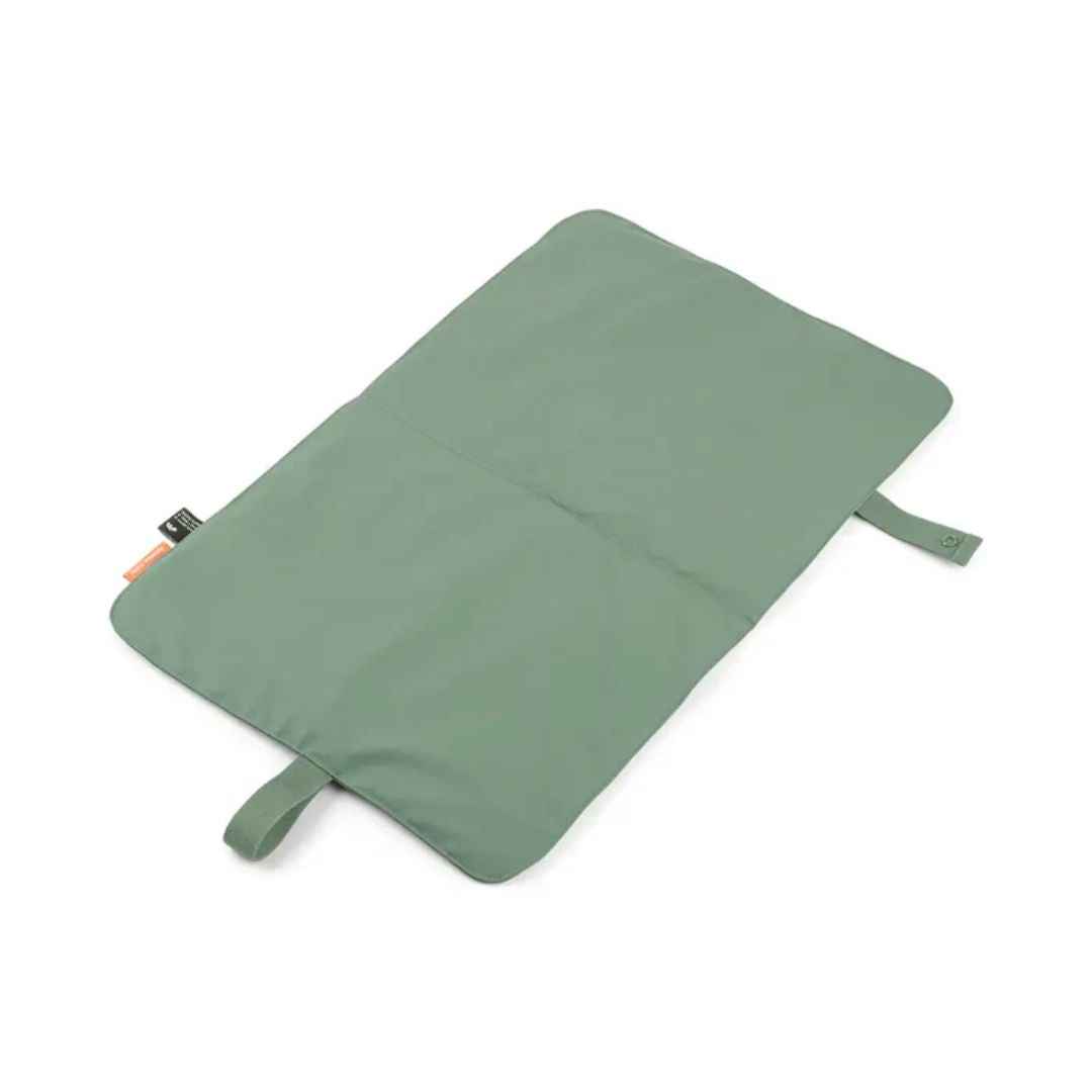 Done by Deer® Prenosna previjalna podloga Green Done by Deer