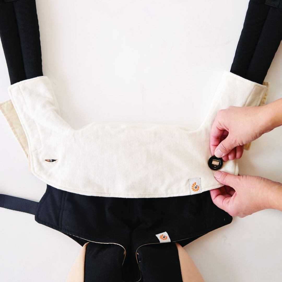 Ergobaby® Teething Pads and Bib for Natural Carrier – slika 4