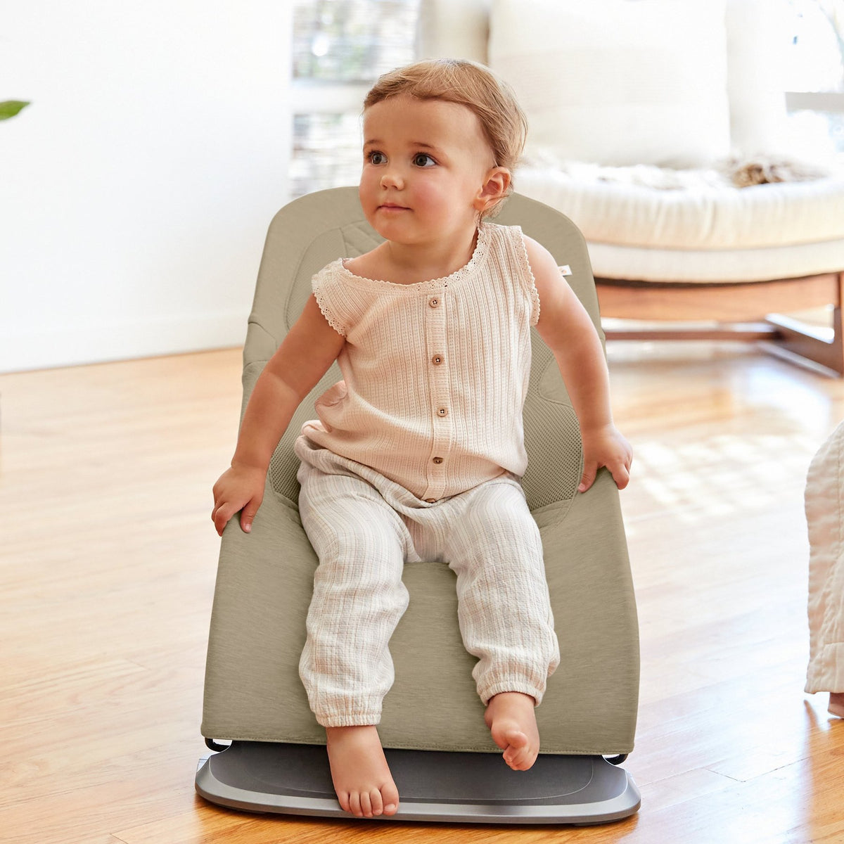 Ergobaby® Evolve Bouncer 3v1 Soft Olive – slika 11