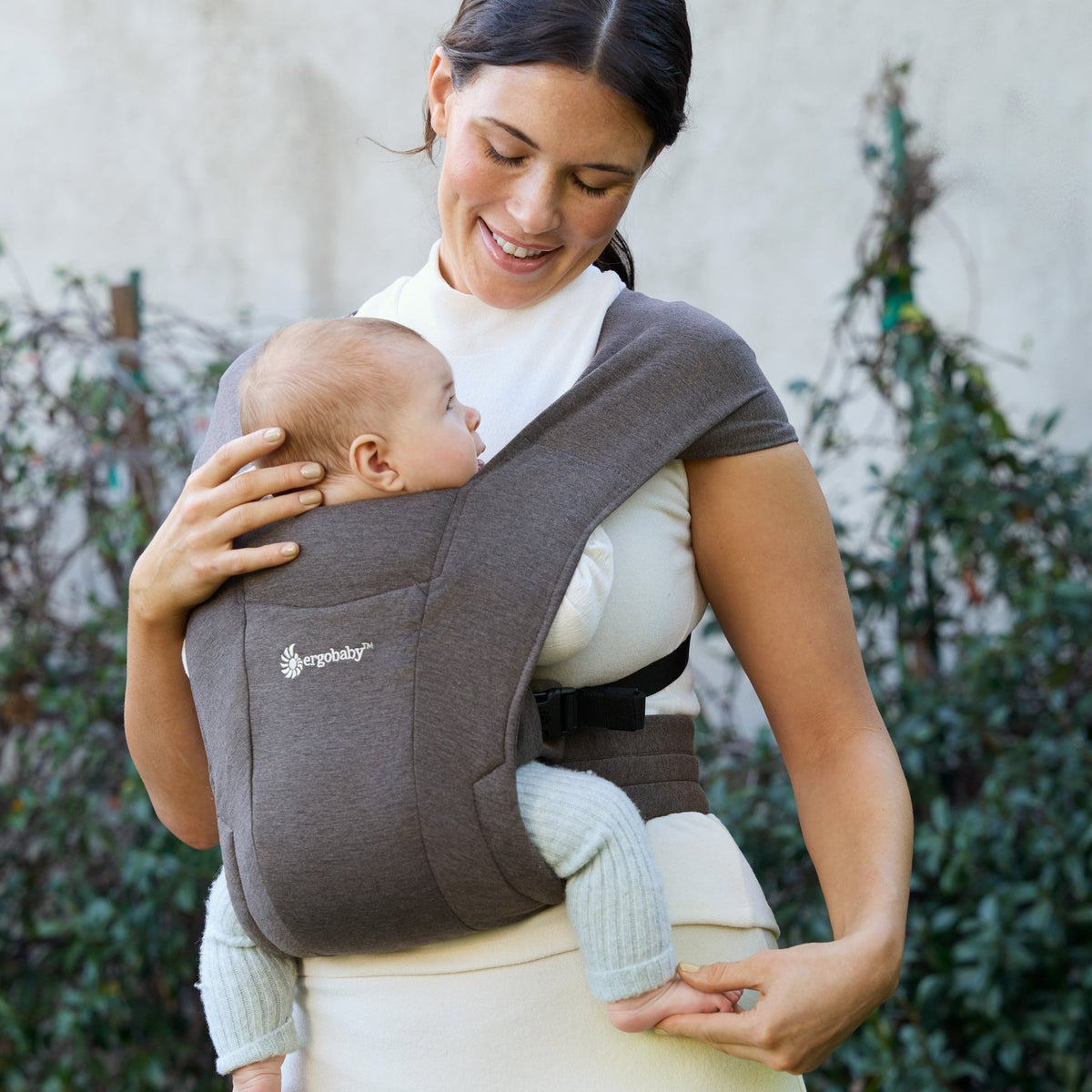 Ergobaby® Carrier Embrace Heather Grey – slika 11
