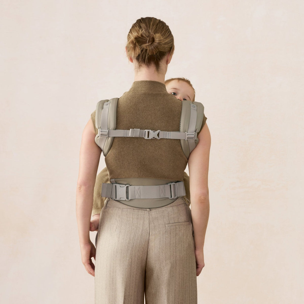 Ergobaby® Baby Carrier Omni Classic Mesh Soft Olive – slika 10