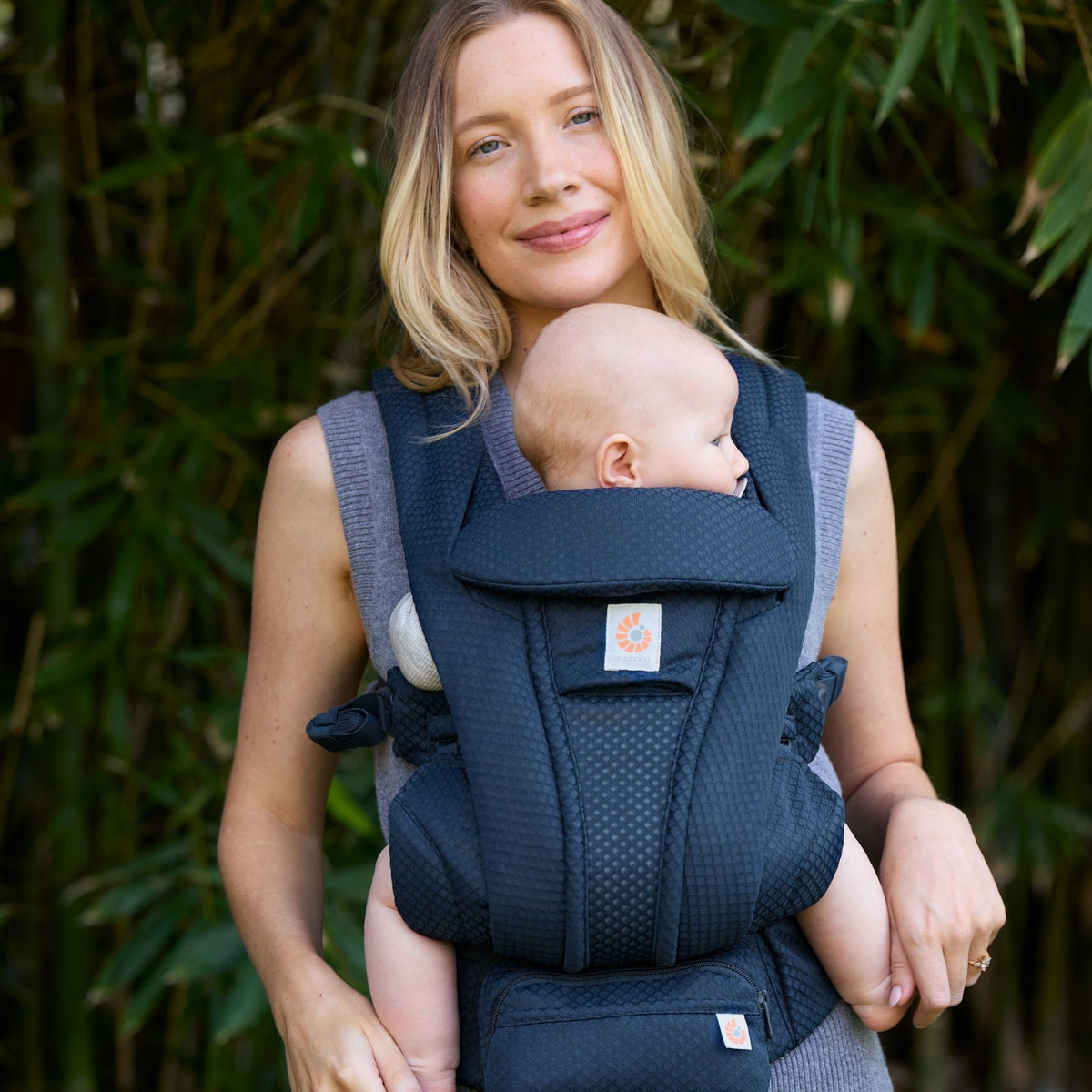 Ergobaby® Omni Deluxe Mesh Midnight Blue Carrier – slika 13