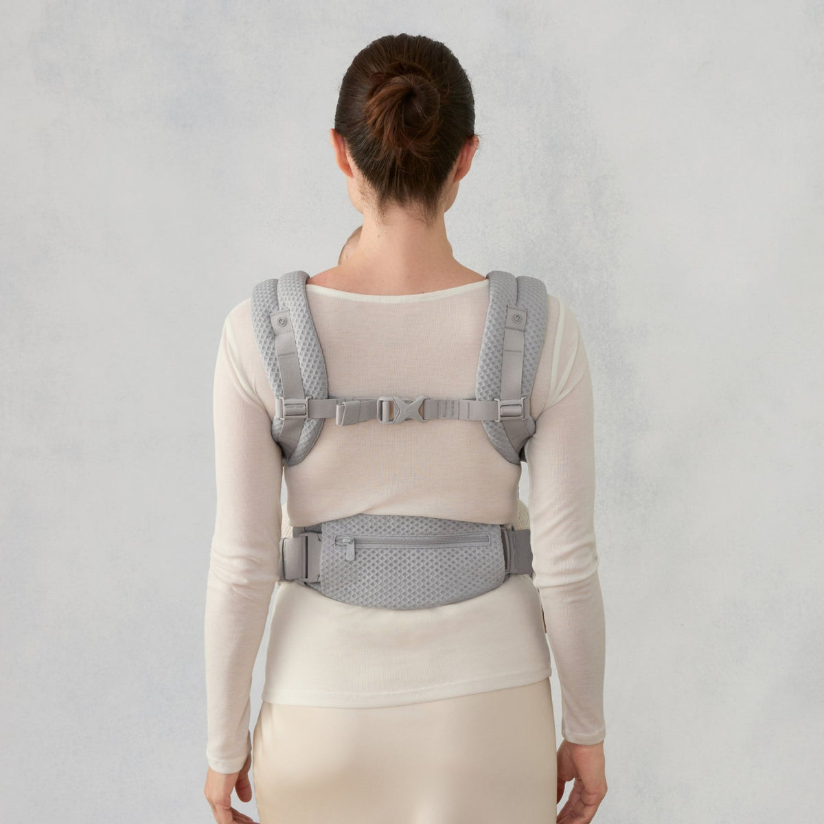 Ergobaby® Baby Carrier Omni Deluxe Mesh Pearl Grey – slika 11