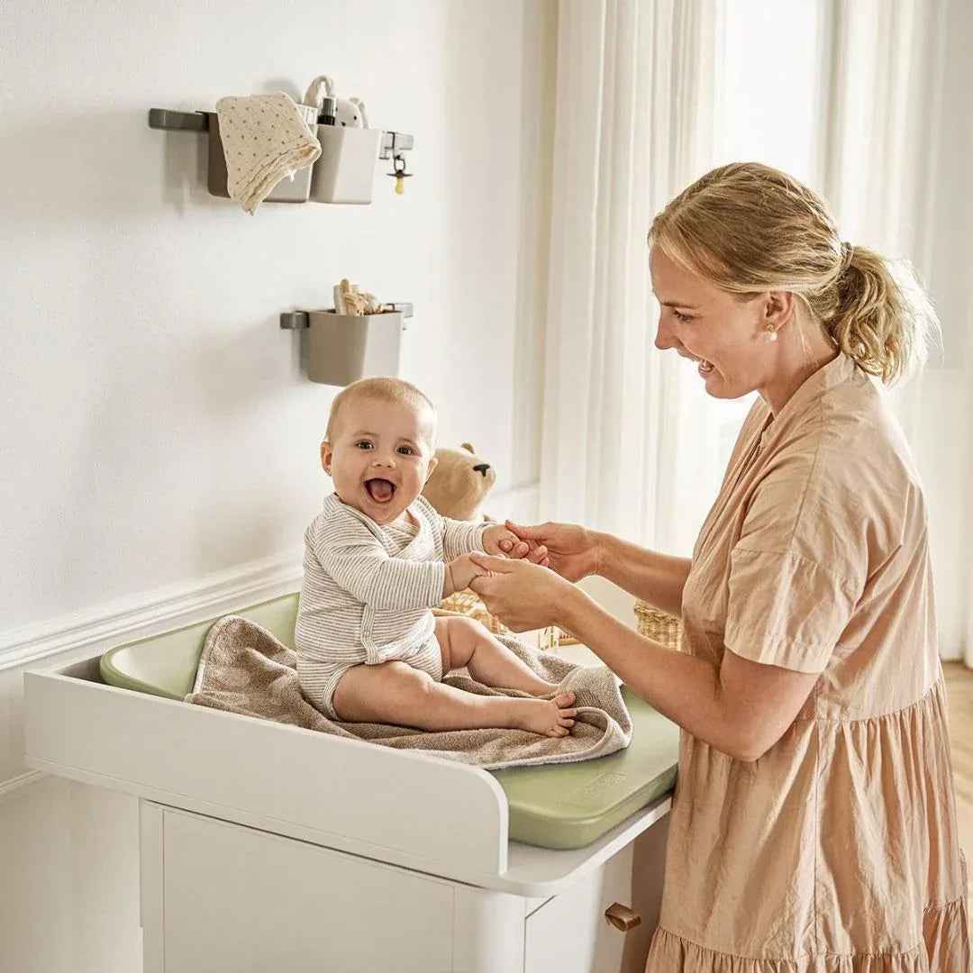 Leander® Previjalna podloga Matty™ Olive Limited Edition Leander