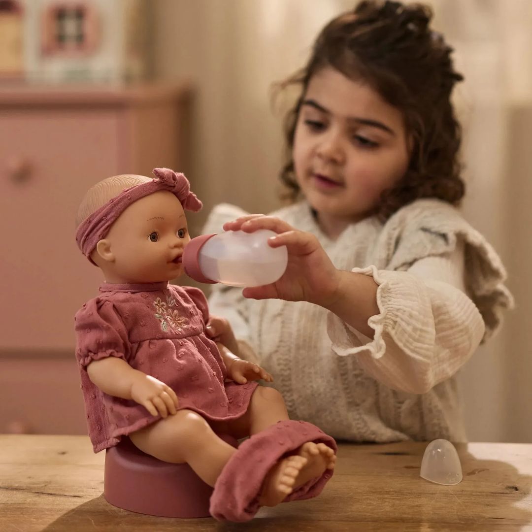 Little Dutch® Doll that Drinks and Wets Livia – slika 7
