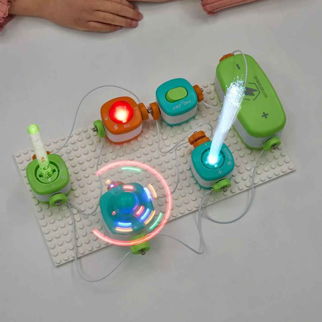 Miniland® STEM komplet za električne eksperimente Circuit Genius Miniland