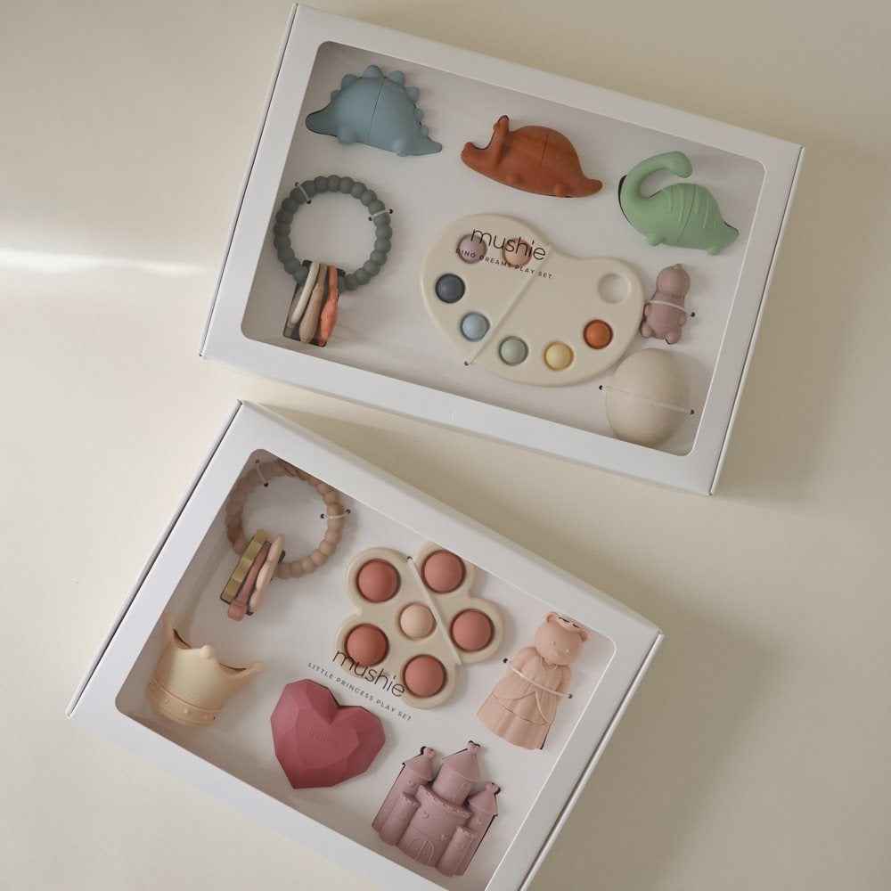 Mushie® Set za igro Dino Dreams Mushie