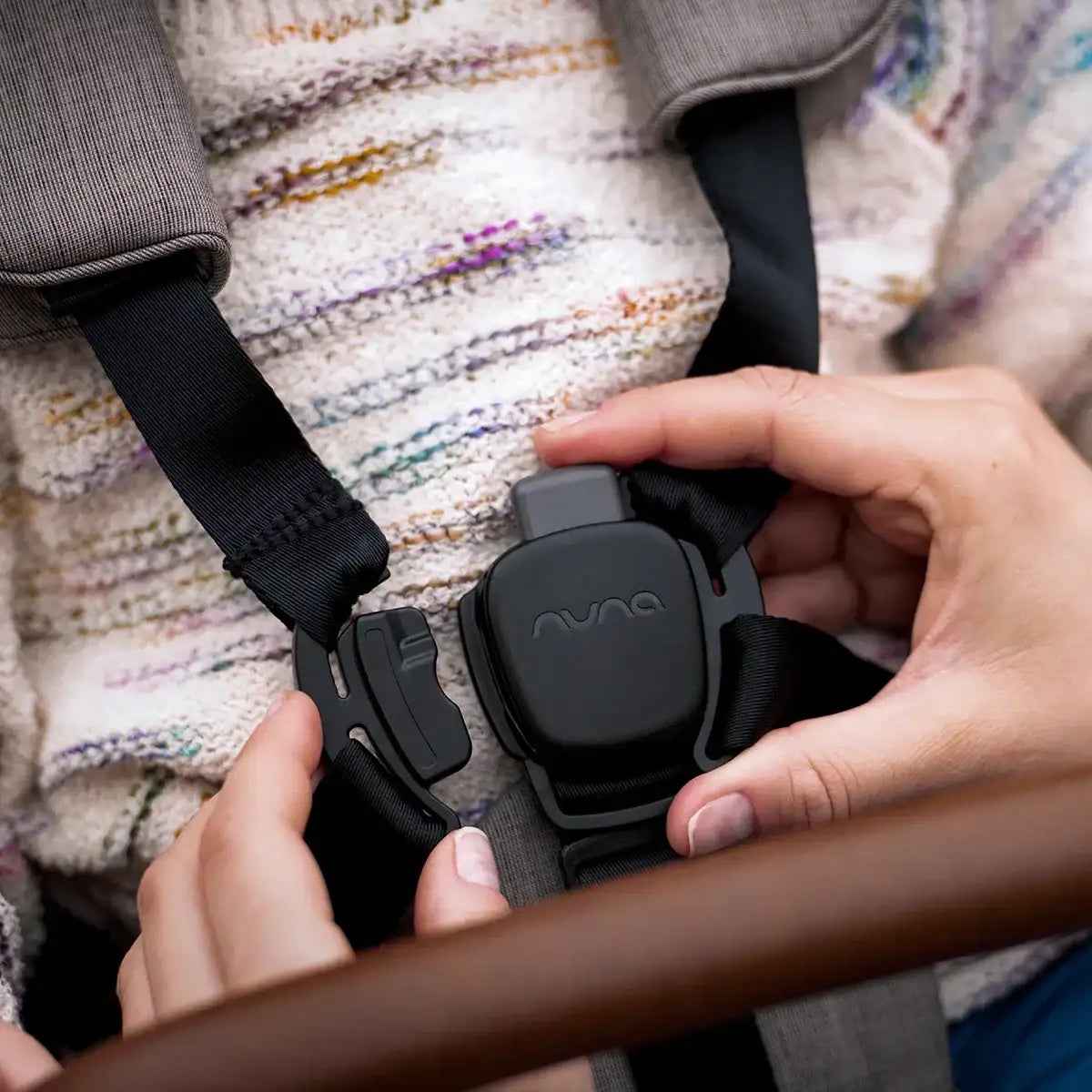 Nuna® Otroški voziček 3v1 Triv™ Next + Lytl™ + Arra™ Flex Pistachio Nuna