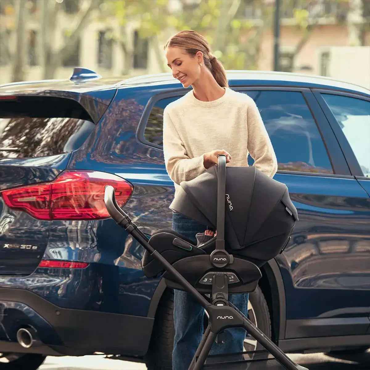 Nuna Otroški voziček 4v1 Triv Next + Lytl + Arra Flex Cosmopolitan Collection + Isofix baza Next Nuna