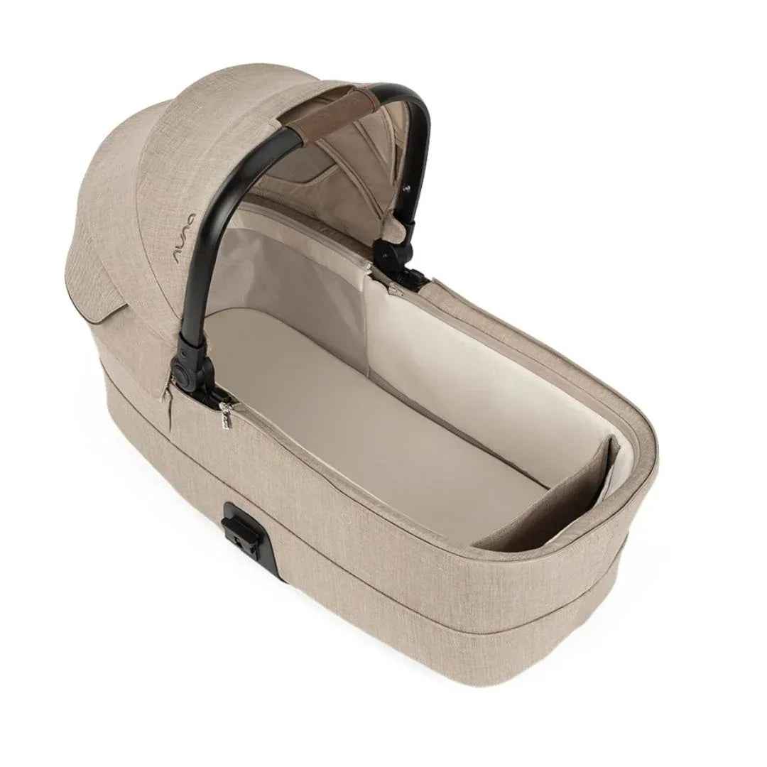 Nuna® Otroški voziček 3v1 Mixx™ Next + Arra™ Flex Cosmopolitan Collection Nuna