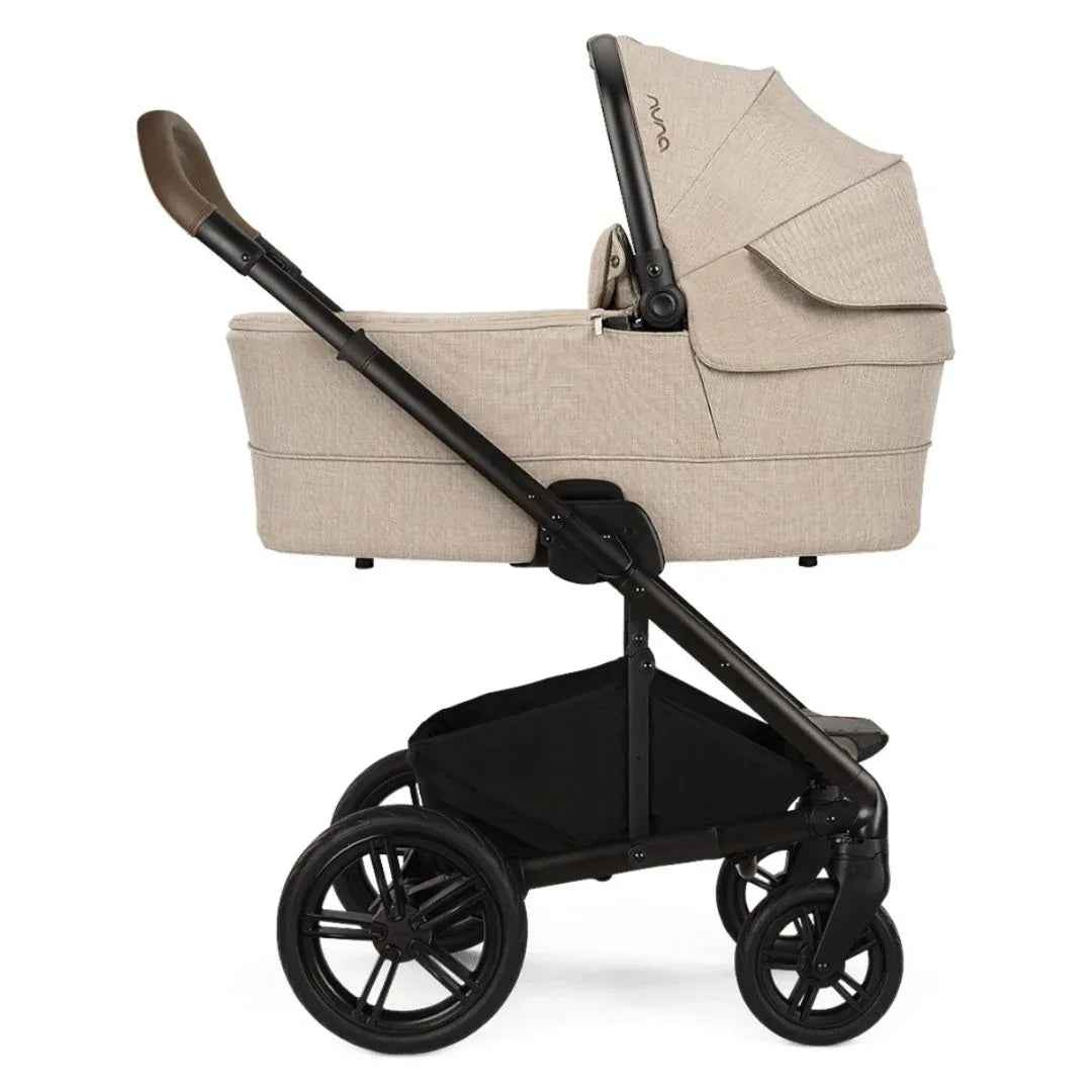Nuna® Otroški voziček 3v1 Mixx™ Next + Arra™ Flex Cosmopolitan Collection Nuna