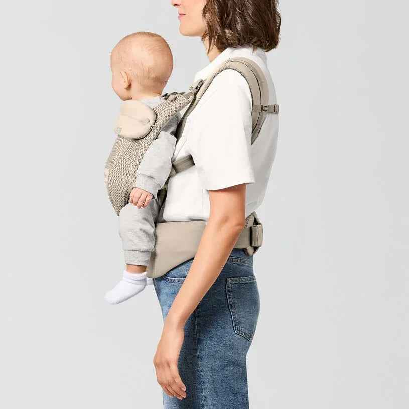 Cybex® Ergonomska nosilka Amya™ (3,2-15 kg) Almond Beige Cybex