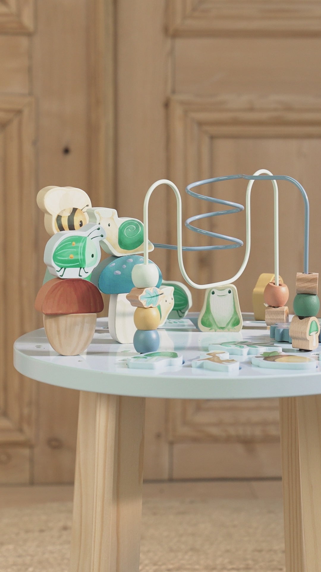 Load video: Little Dutch® Activity Table Forest Friends