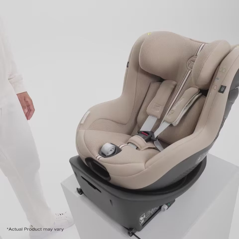 Load video: Cybex® Car Seat Sirona G3 i-Size (40-105cm) PLUS Moon Black