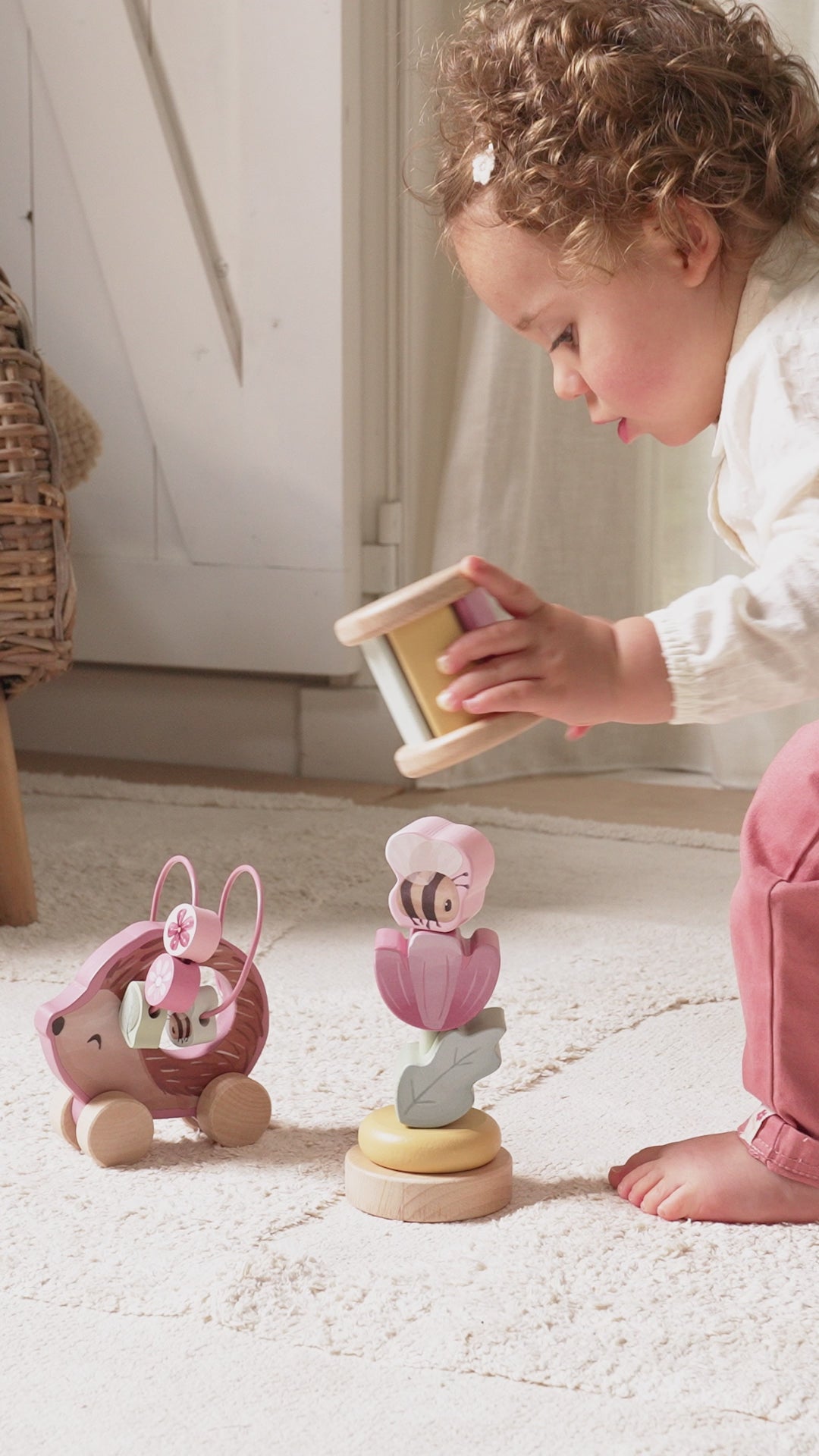 Load video: Little Dutch® Gift Box Wood Fairy Garden