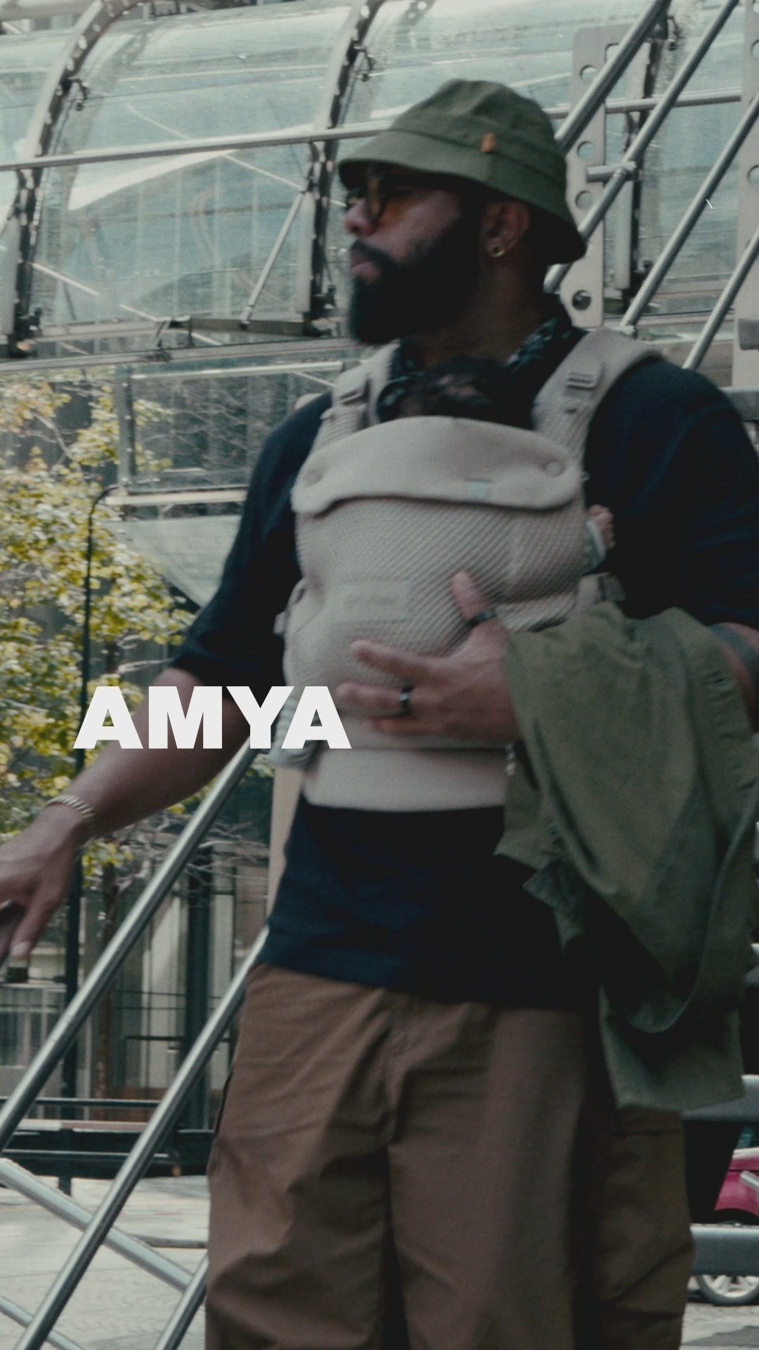 Load video: Cybex® Amya™ Ergonomic Baby Carrier (3.2–15 kg) Chocolate Brown